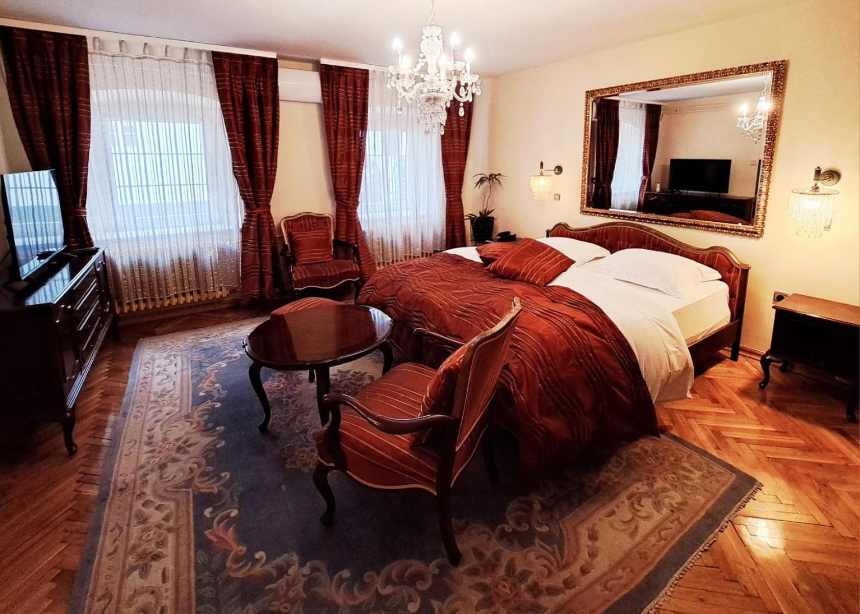 Hotel Livadic Самобор Екстериор снимка