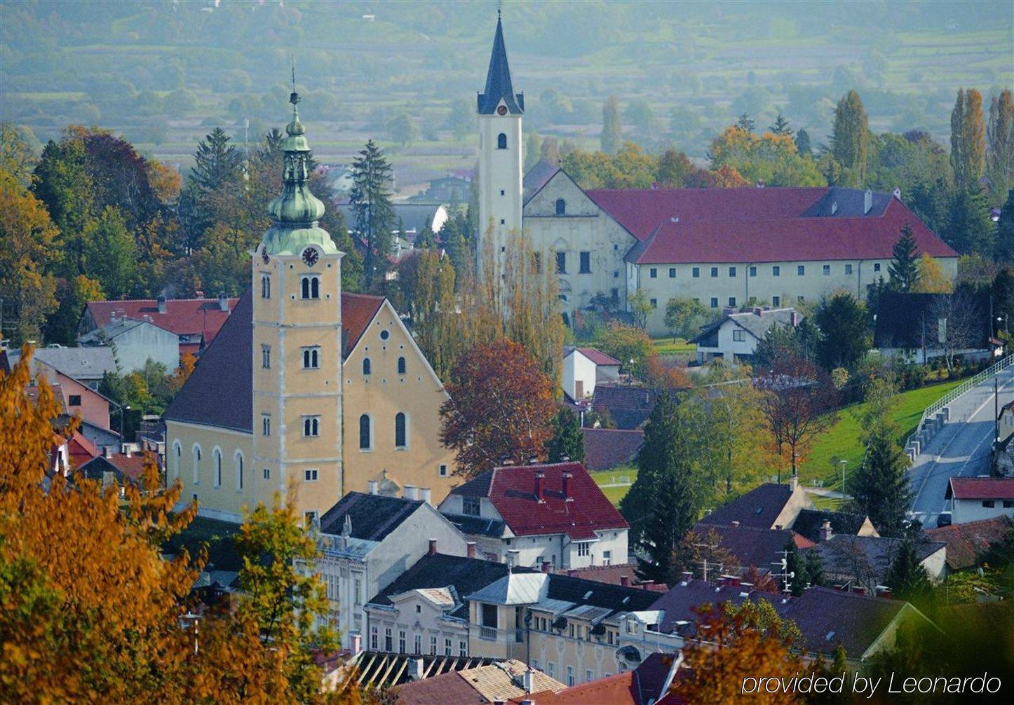 Hotel Livadic Самобор Екстериор снимка